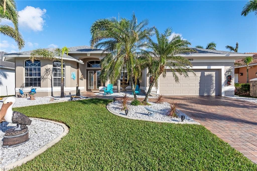 4923 SW 27th PL CAPE CORAL, FL 33914