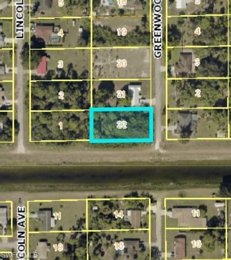 201 W Greenwood AVE LEHIGH ACRES, FL 33936