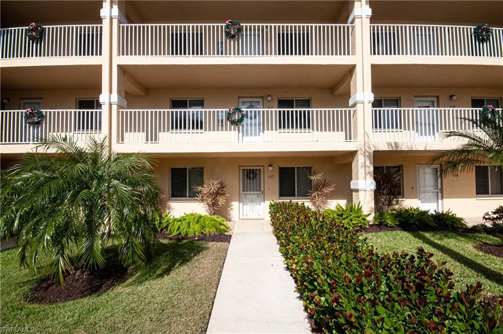 4110 Lorene DR 107 ESTERO, FL 33928