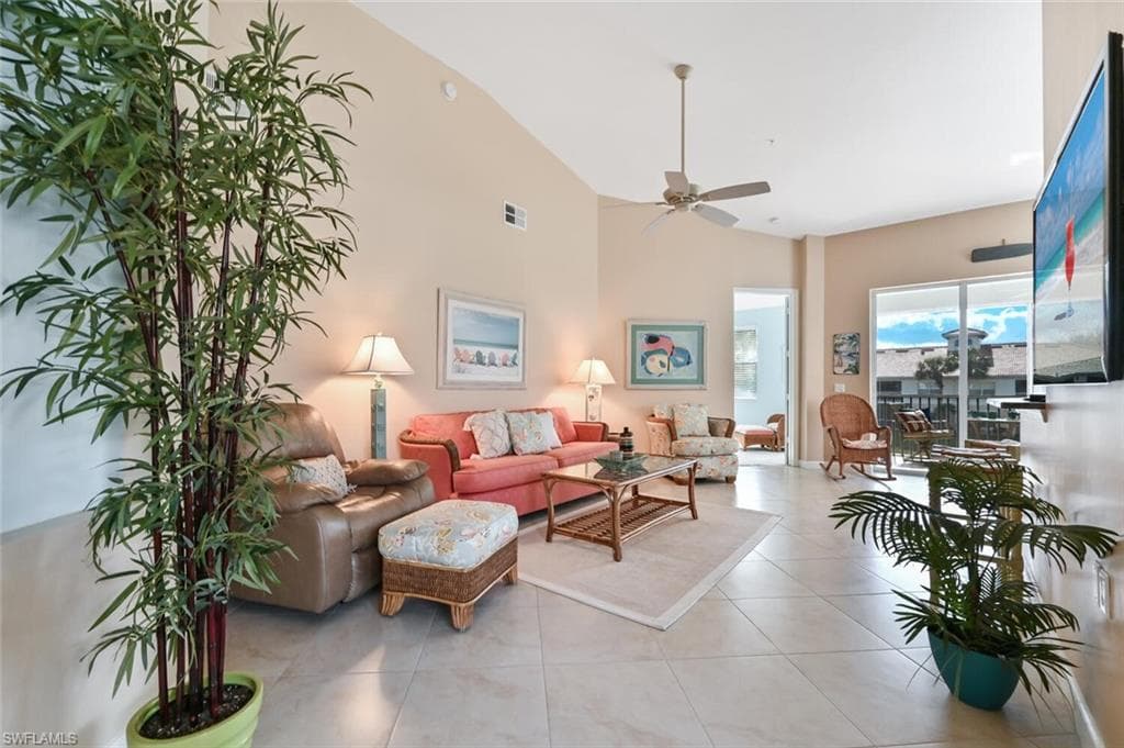 3057 Driftwood WAY 4008 NAPLES, FL 34109
