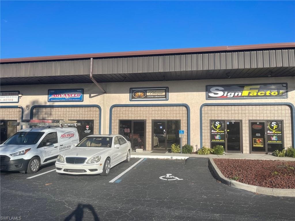 12155 Metro 17 FORT MYERS, FL 33966