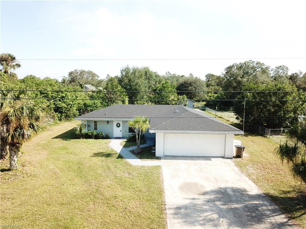 416 Eighth AVE LEHIGH ACRES, FL 33972