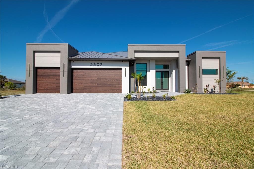 3307 NW 5th TER CAPE CORAL, FL 33993