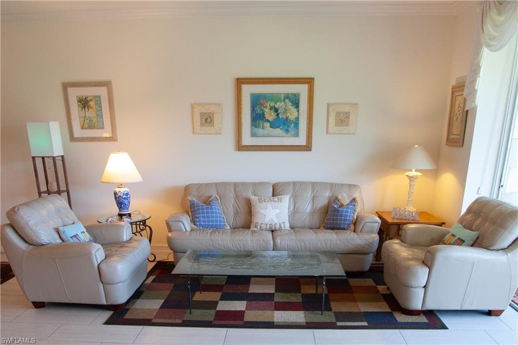 690 Club Marco CIR 102 MARCO ISLAND, FL 34145