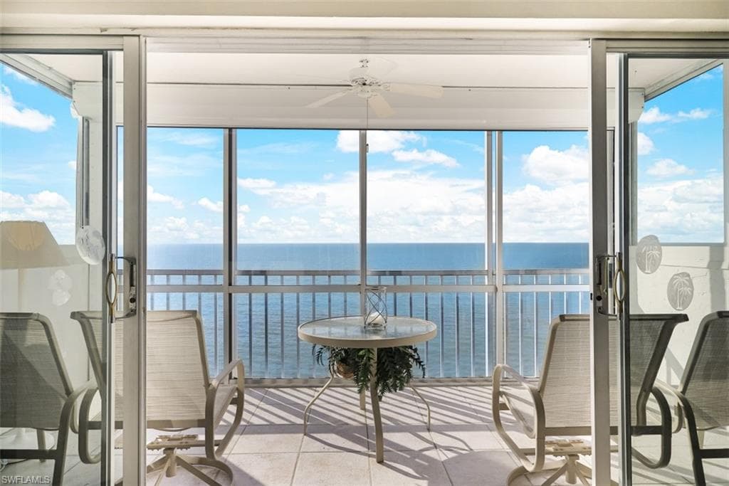 2885 Gulf Shore BLVD N 803 NAPLES, FL 34103