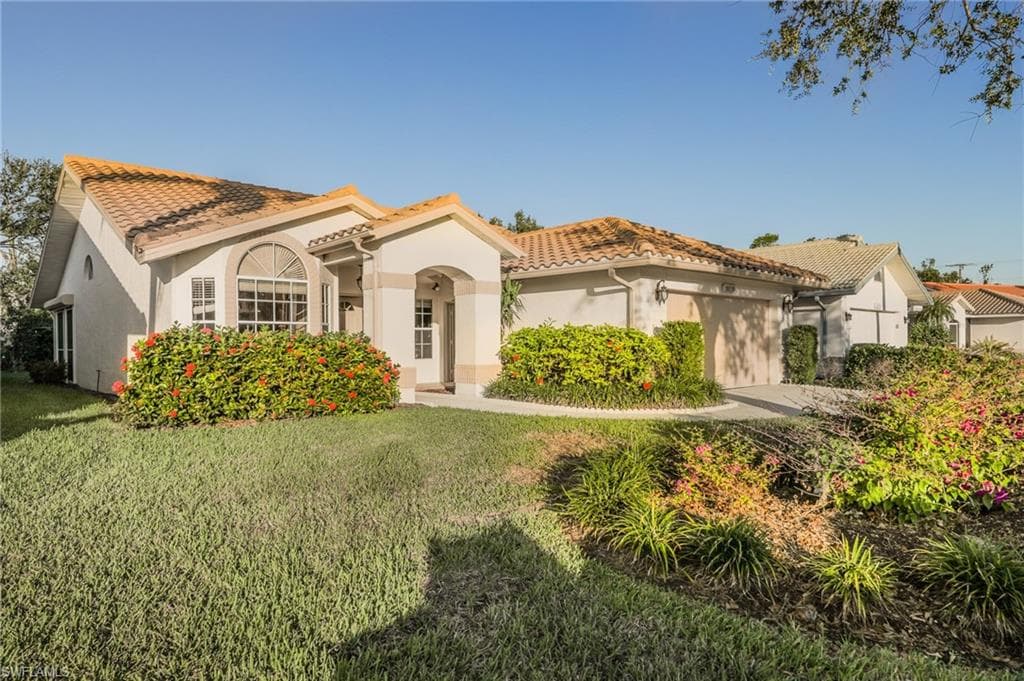 16130 Kelly Woods DR FORT MYERS, FL 33908