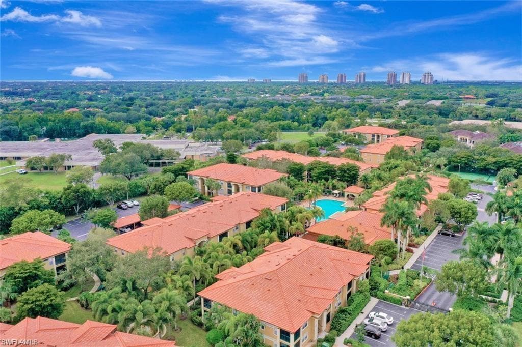 8940 Colonnades CT E 715 BONITA SPRINGS, FL 34135
