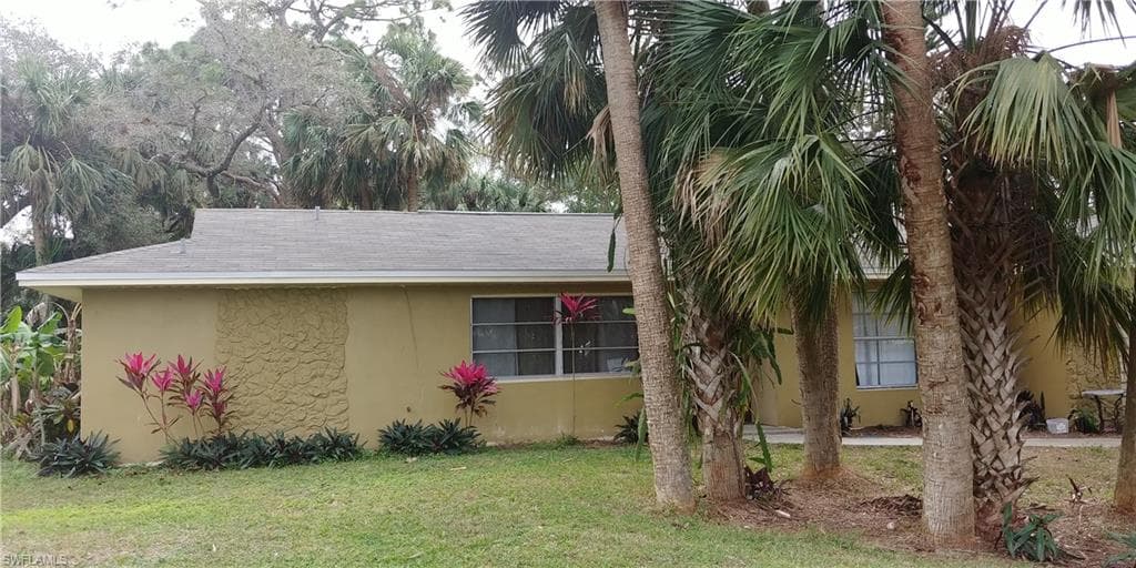 212 Greenwood AVE LEHIGH ACRES, FL 33936