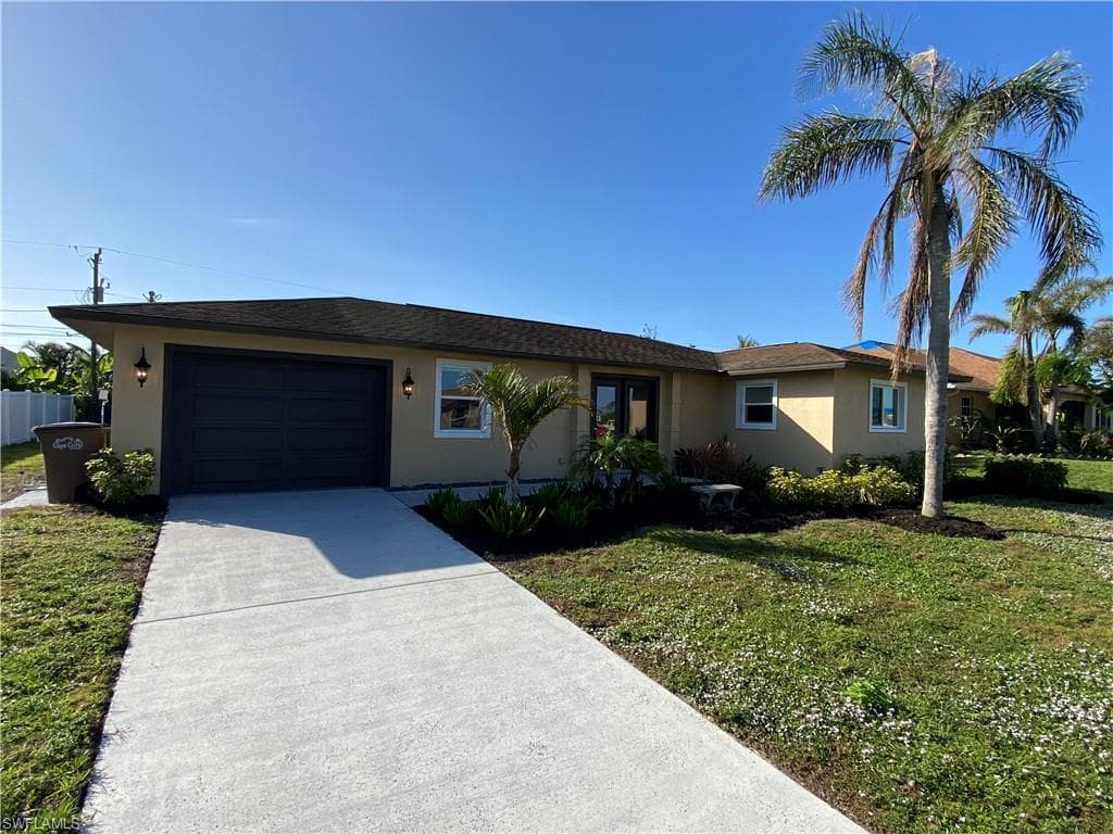 1032 NE 15th ST CAPE CORAL, FL 33909