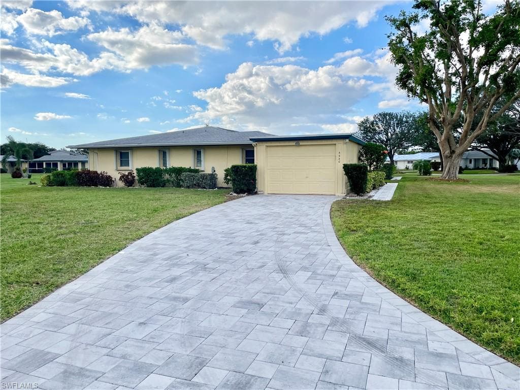 5540 Westwind LN FORT MYERS, FL 33919