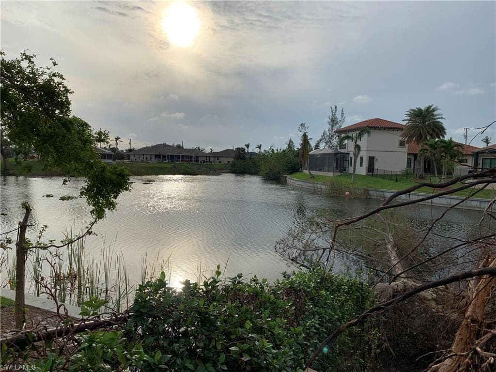 2600 SW 10th AVE CAPE CORAL, FL 33914