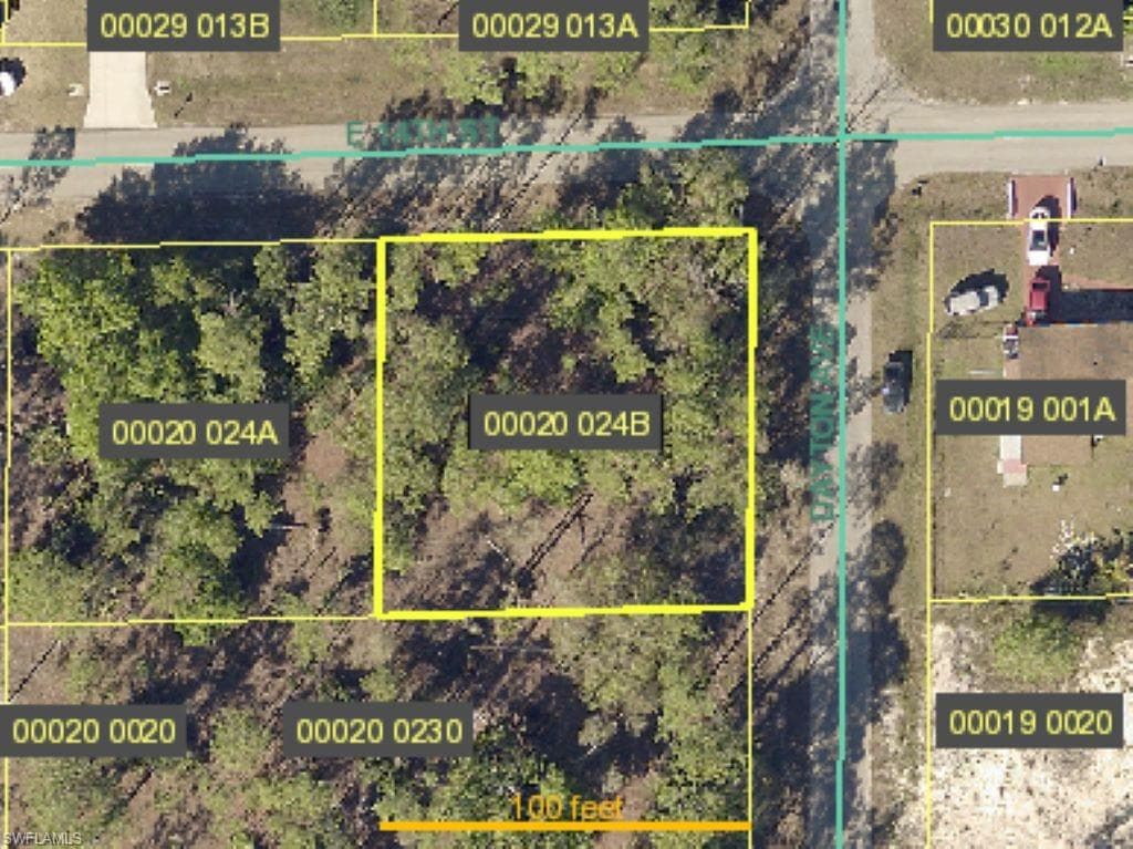 1606 14th ST LEHIGH ACRES, FL 33972