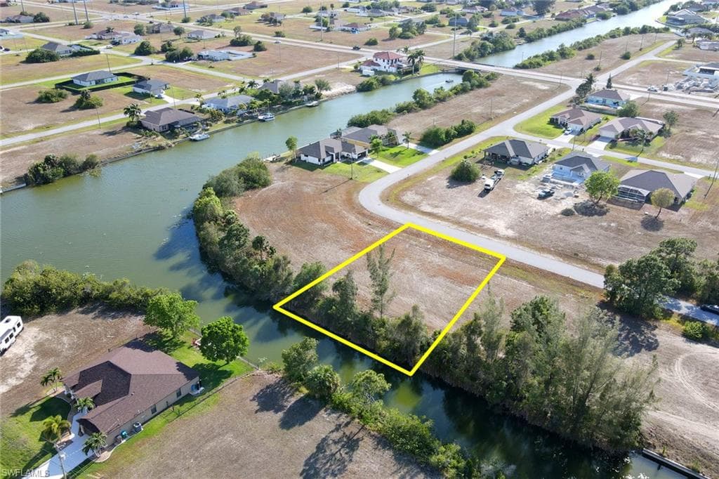 1007 NW 23rd AVE CAPE CORAL, FL 33993