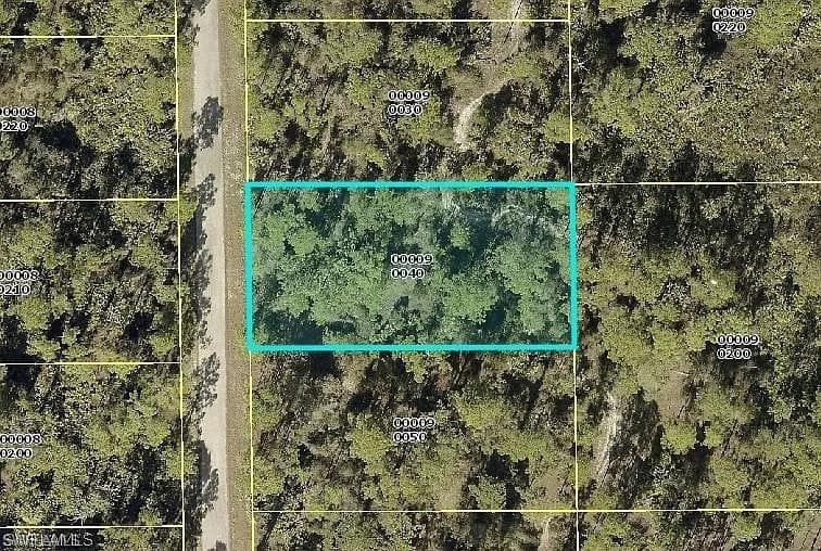 2016 Irving AVE ALVA, FL 33920