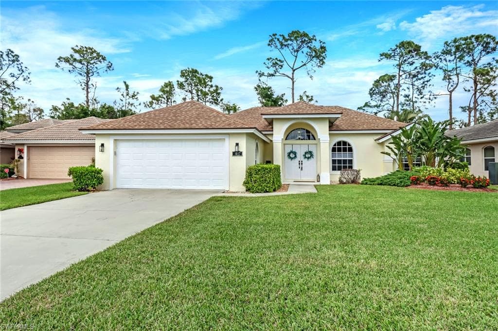 1017 Tivoli CT NAPLES, FL 34104