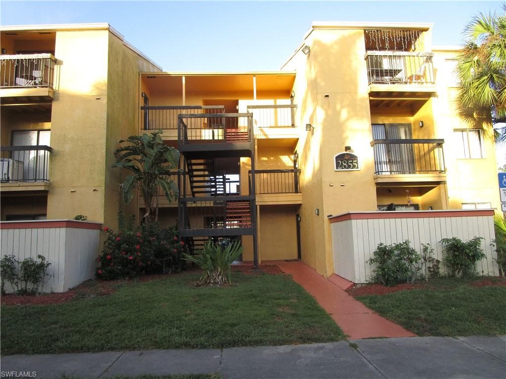 2855 Winkler AVE 122 FORT MYERS, FL 33916