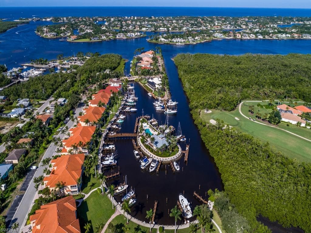 1777 Gulfstar DR S NAPLES, FL 34112
