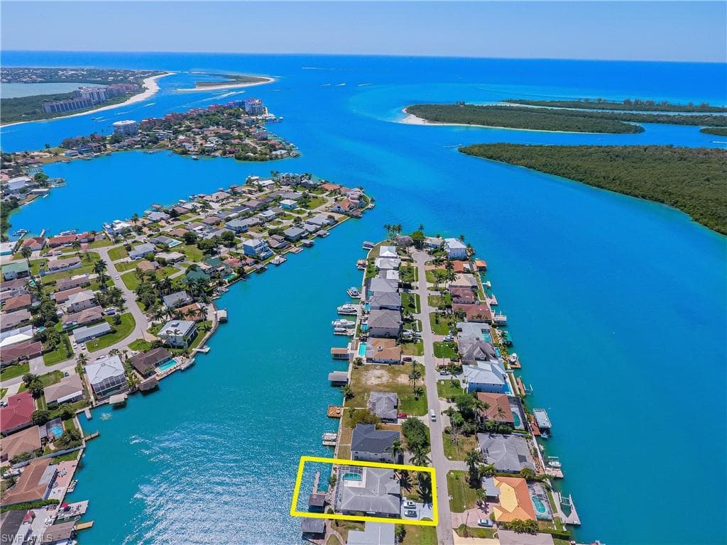 144 Pago Pago DR W NAPLES, FL 34113