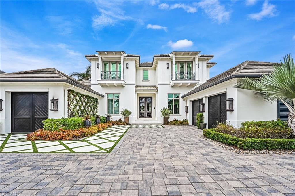 590 Regatta RD NAPLES, FL 34103
