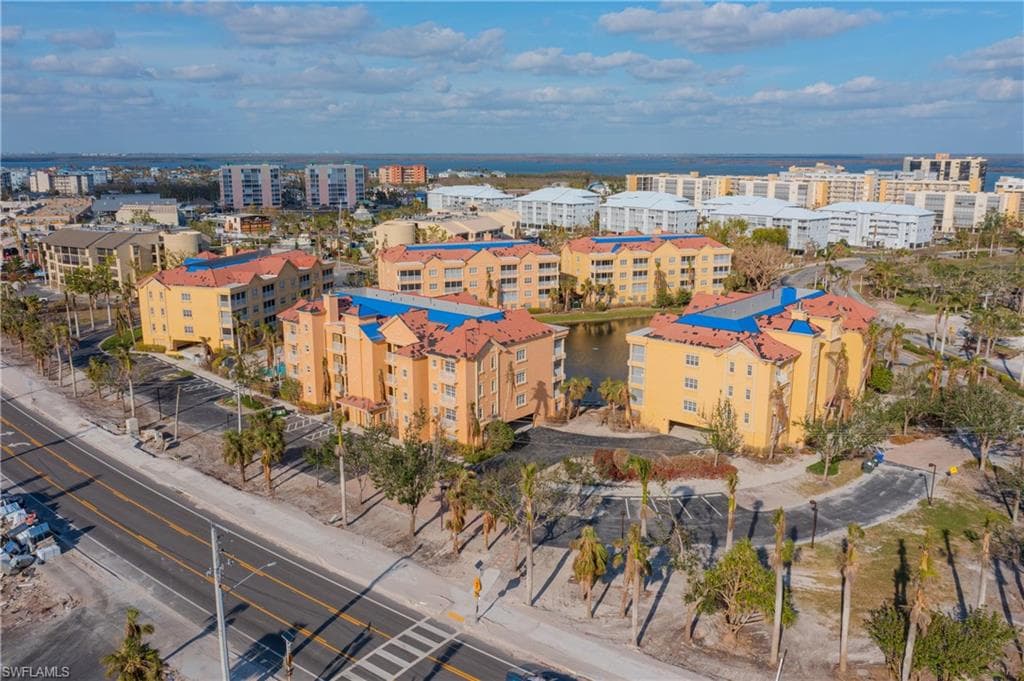 7451 Bella Lago DR 122 FORT MYERS BEACH, FL 33931