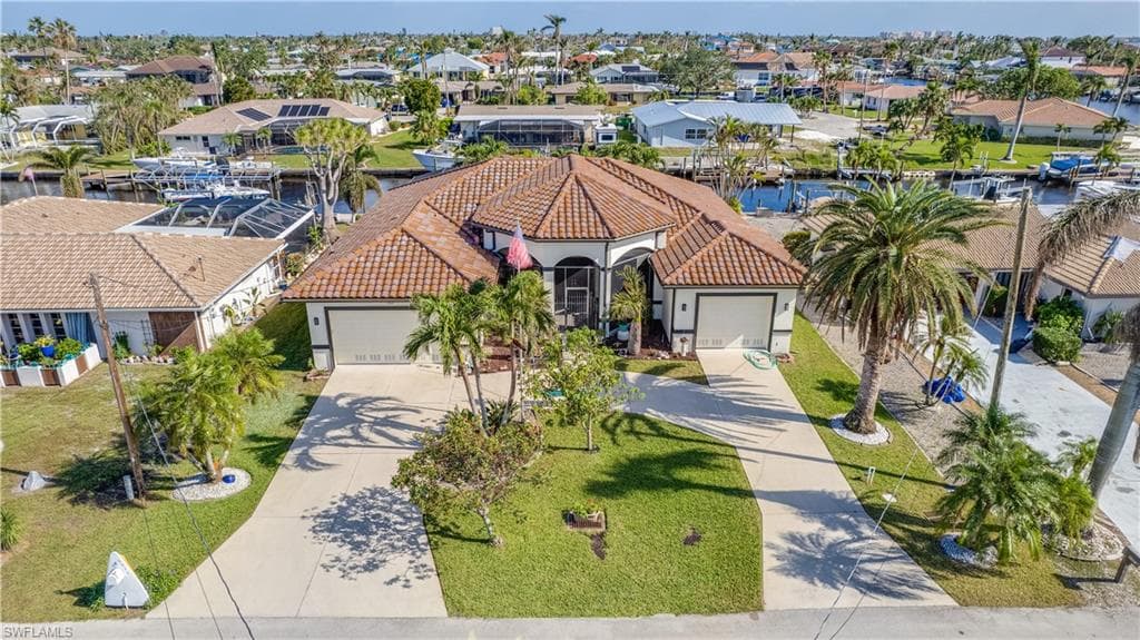 5371 Colonade CT CAPE CORAL, FL 33904