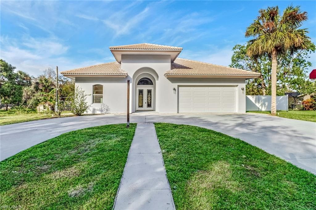 18601 S River RD ALVA, FL 33920