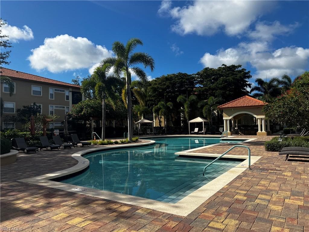 8920 Colonnades CT E 525 BONITA SPRINGS, FL 34135