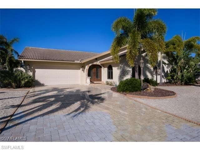 988 Whelk DR SANIBEL, FL 33957
