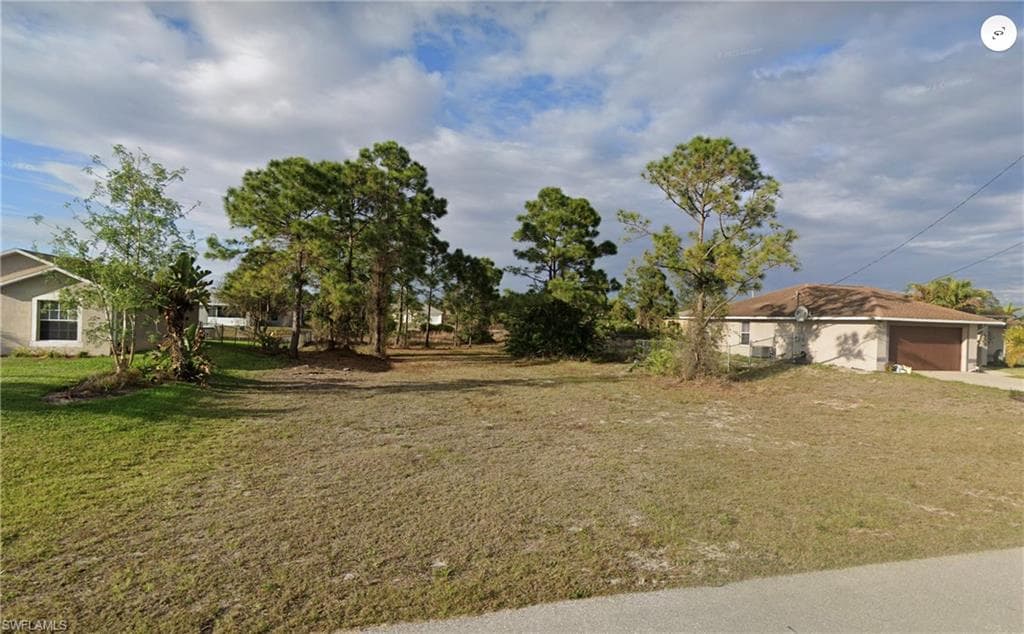 3412 28th ST SW LEHIGH ACRES, FL 33976
