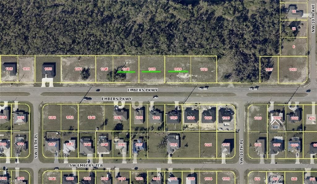 1035 Embers PKWY W CAPE CORAL, FL 33993