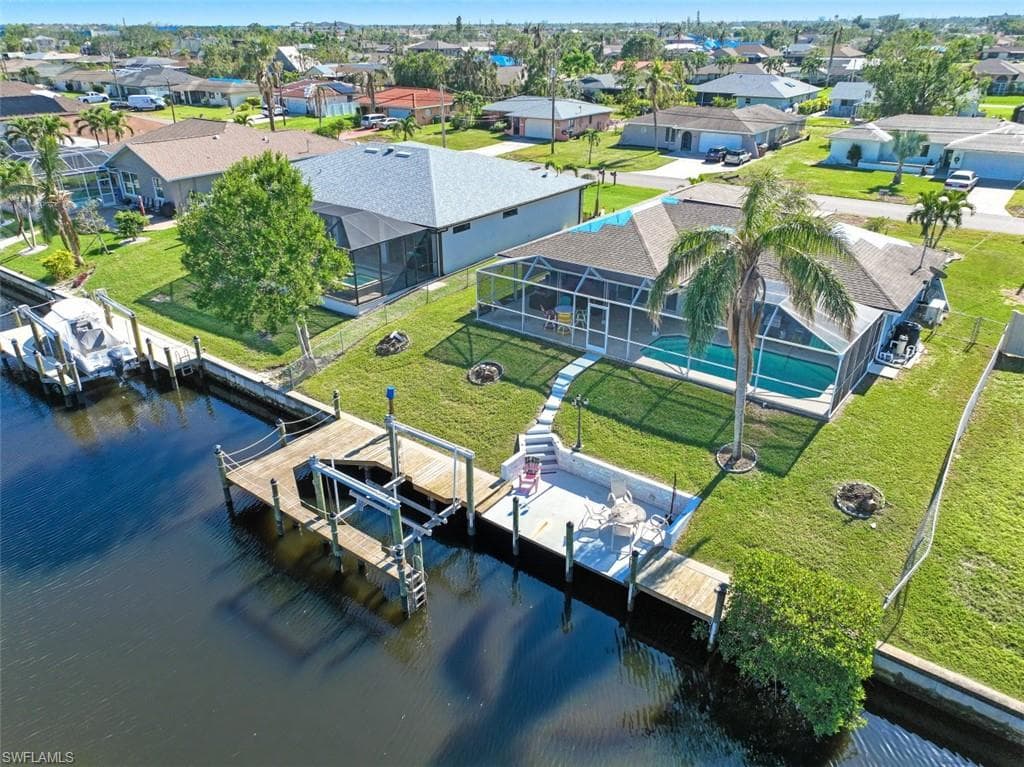 1425 SE 16th ST CAPE CORAL, FL 33990