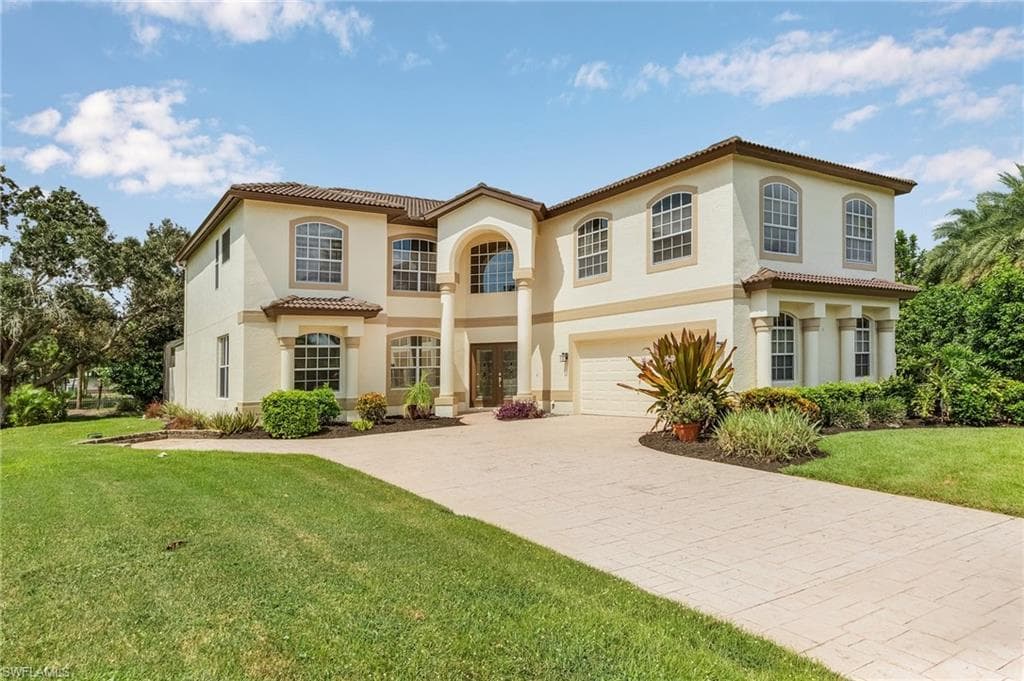 1813 Piccadilly CIR CAPE CORAL, FL 33991