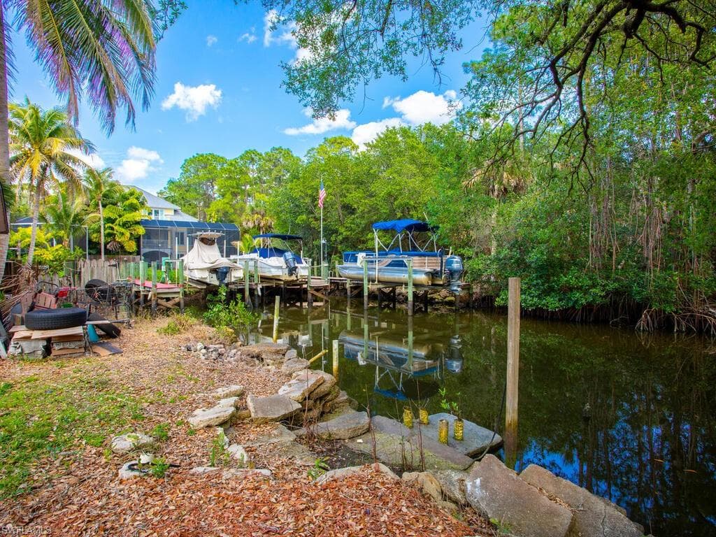 1308 Grand Canal DR NAPLES, FL 34110