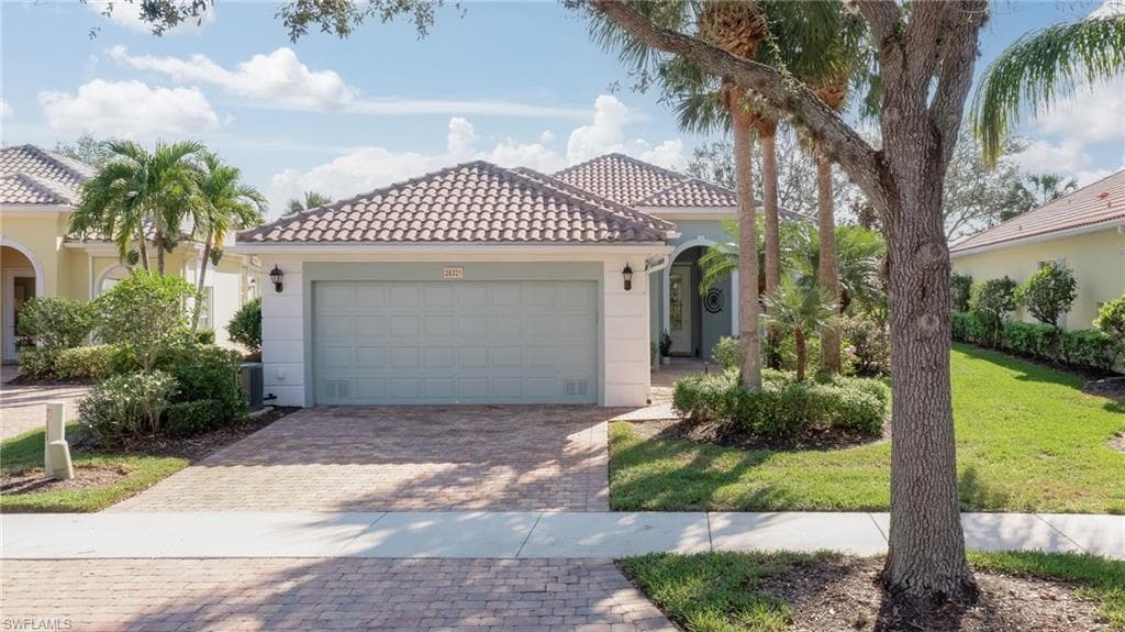 28321 Nautica LN BONITA SPRINGS, FL 34135