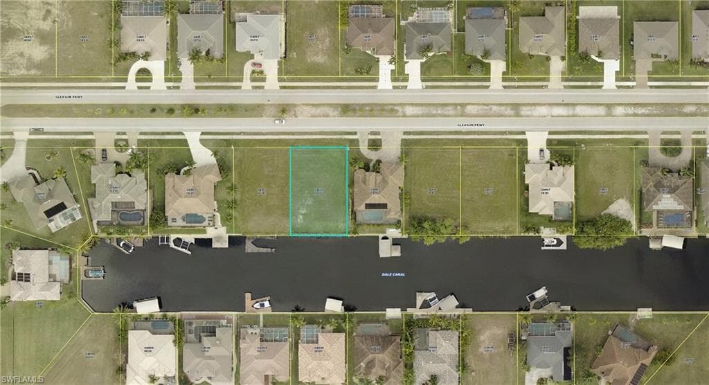 2814 Gleason PKY CAPE CORAL, FL 33914