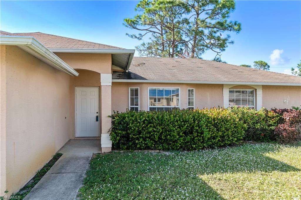 18352 Hawthorne RD FORT MYERS, FL 33967