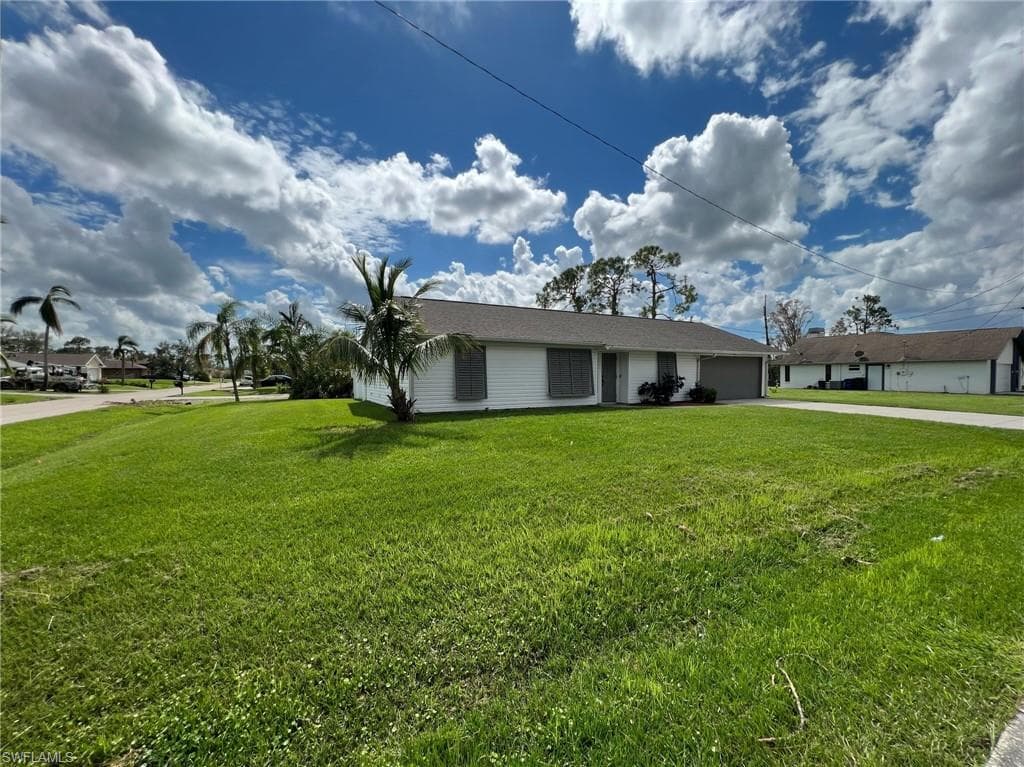 8160 Winged Foot DR FORT MYERS, FL 33967