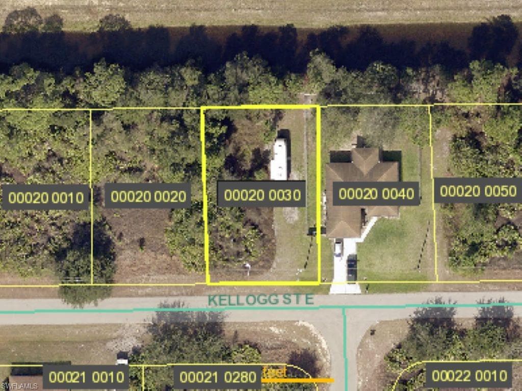 1023 Kellogg ST E LEHIGH ACRES, FL 33974