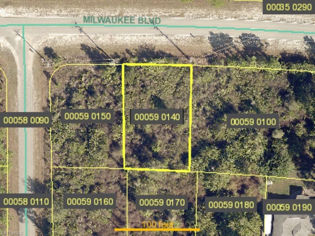 924 Milwaukee BLVD LEHIGH ACRES, FL 33974