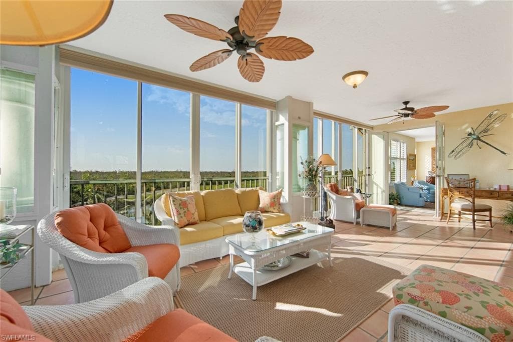 2647 Wulfert RD 5 SANIBEL, FL 33957