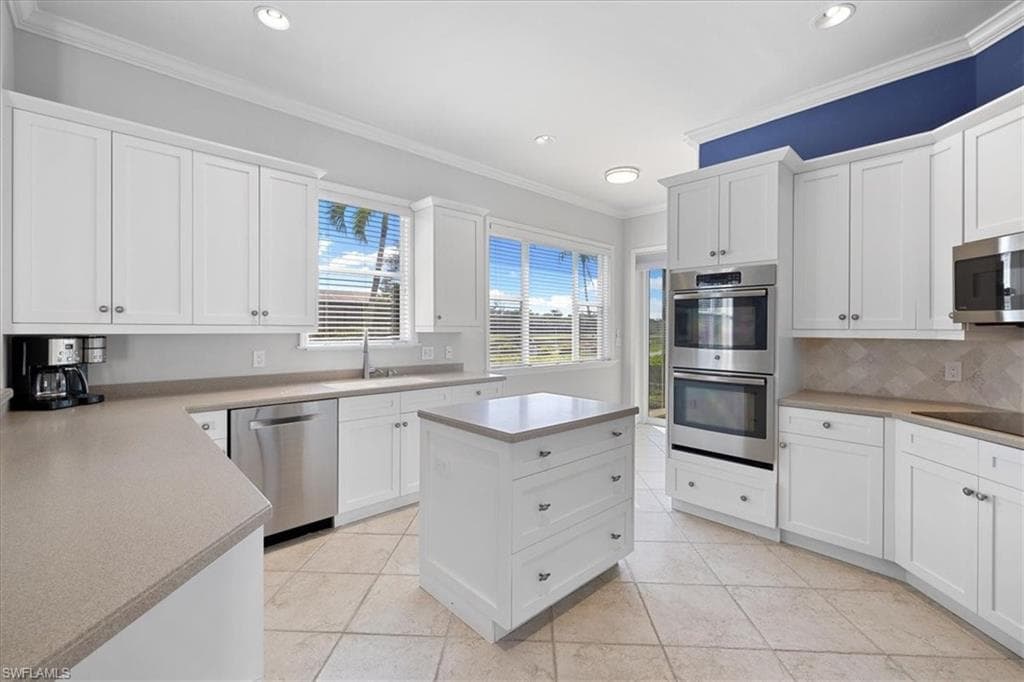 4978 Bollard CT NAPLES, FL 34112