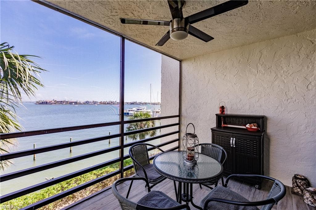 1085 Bald Eagle DR A306 MARCO ISLAND, FL 34145