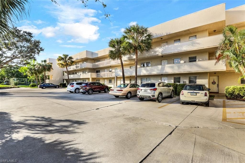501 Forest Lakes BLVD 1-205 NAPLES, FL 34105