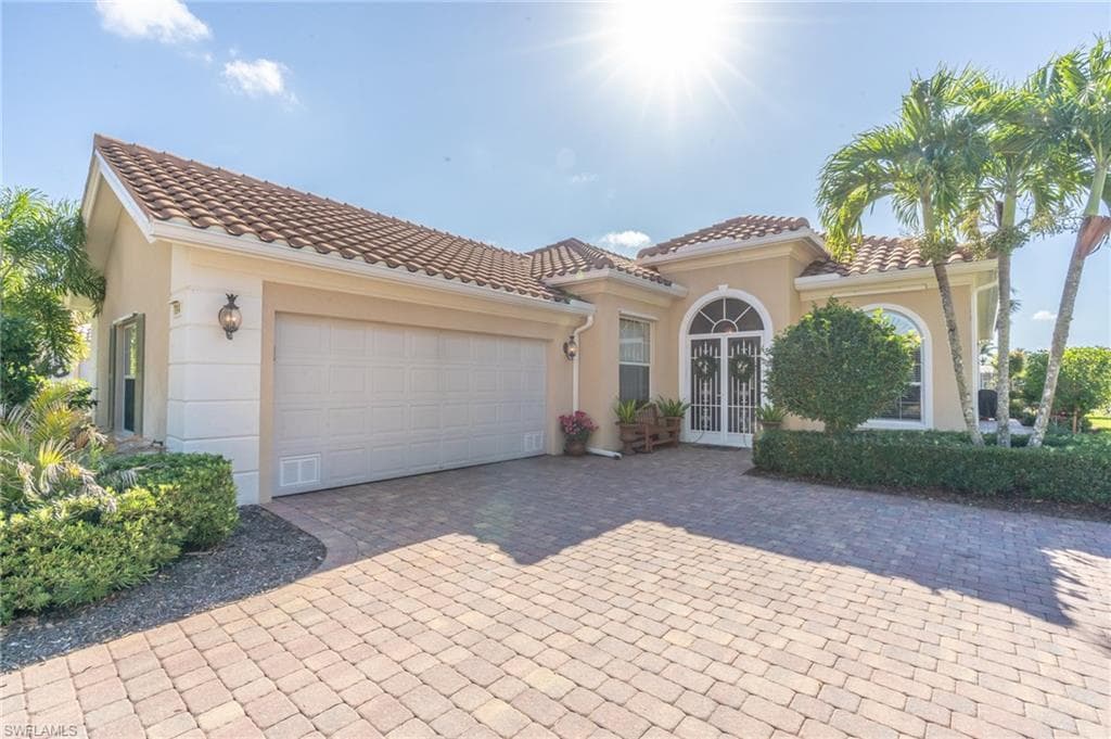 7914 Valentina CT NAPLES, FL 34114
