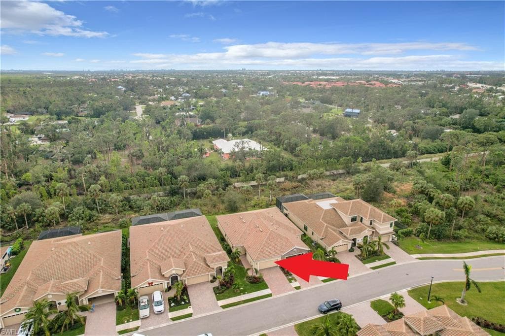 8301 Venetian Pointe DR FORT MYERS, FL 33908