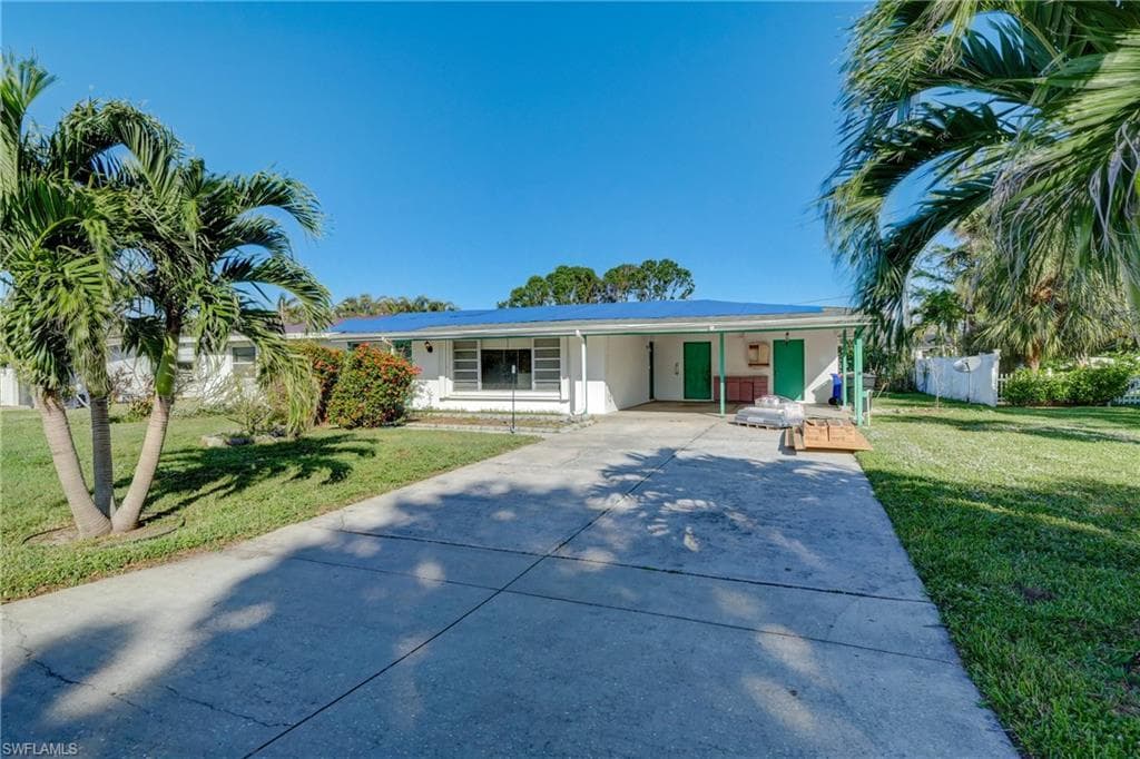 1247 Biltmore DR FORT MYERS, FL 33901