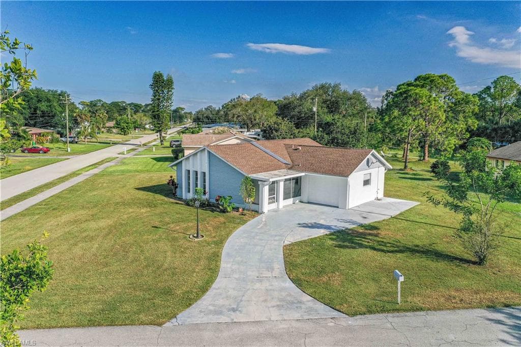 222 5th AVE LEHIGH ACRES, FL 33936
