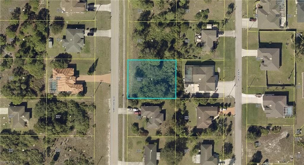 918 Sunniland BLVD LEHIGH ACRES, FL 33971