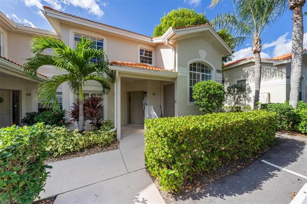 7553 Silver Trumpet LN S-104 NAPLES, FL 34109