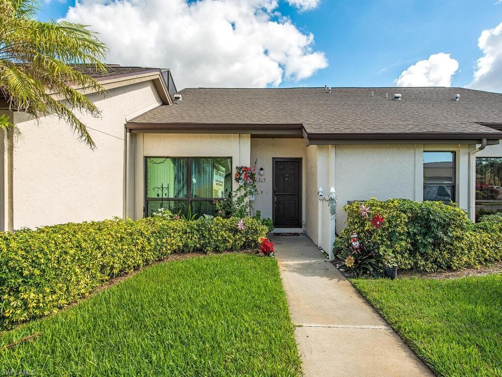205 Deerwood CIR 11-3 NAPLES, FL 34113